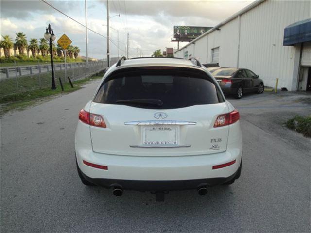 2007 Infiniti FX35 Wagon SE