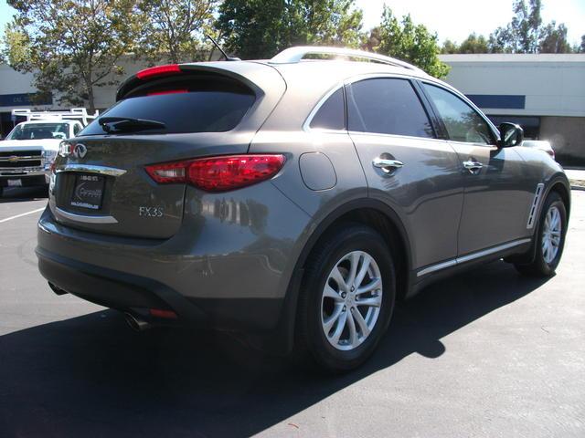 2010 Infiniti FX35 4.2L AUTO Quattro