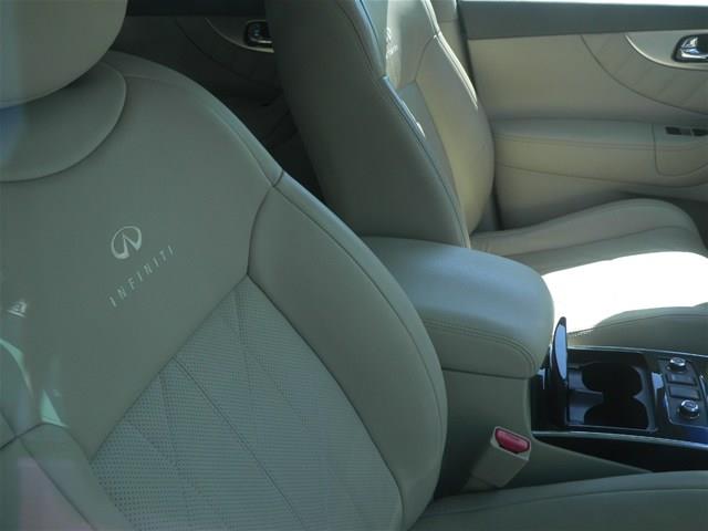 2011 Infiniti FX35 Unknown