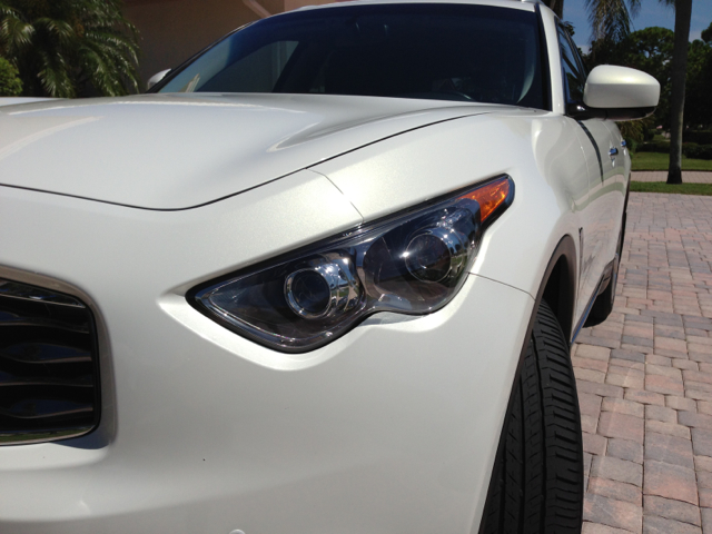 2011 Infiniti FX50 W/sunroof PZEV