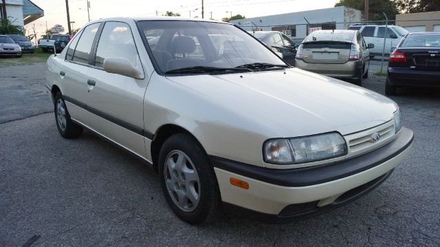 1992 Infiniti G20 Base