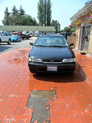 1996 Infiniti G20 Bucket Lift