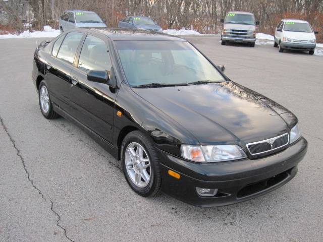 1999 Infiniti G20 Base