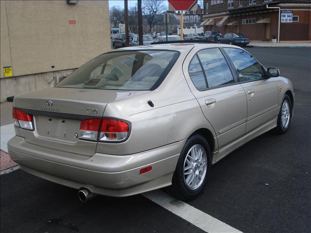 1999 Infiniti G20 Base