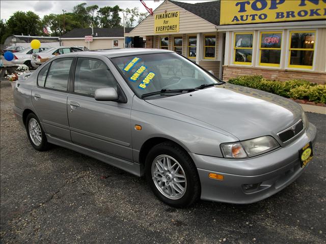 1999 Infiniti G20 Base