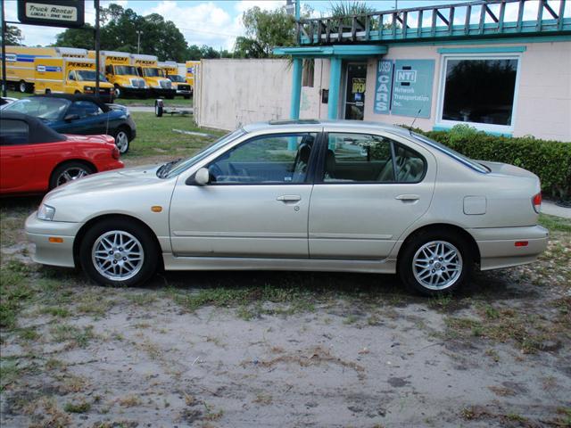 1999 Infiniti G20 Base