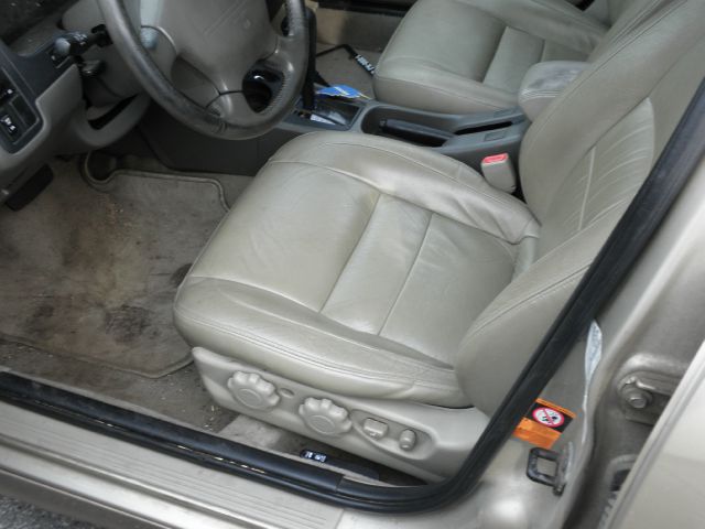 1999 Infiniti G20 Base