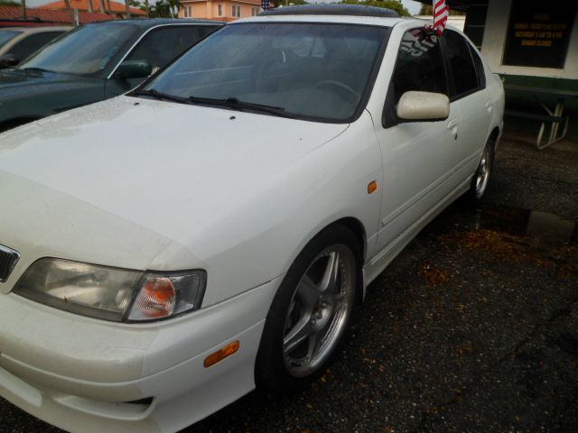 2000 Infiniti G20 Coupe