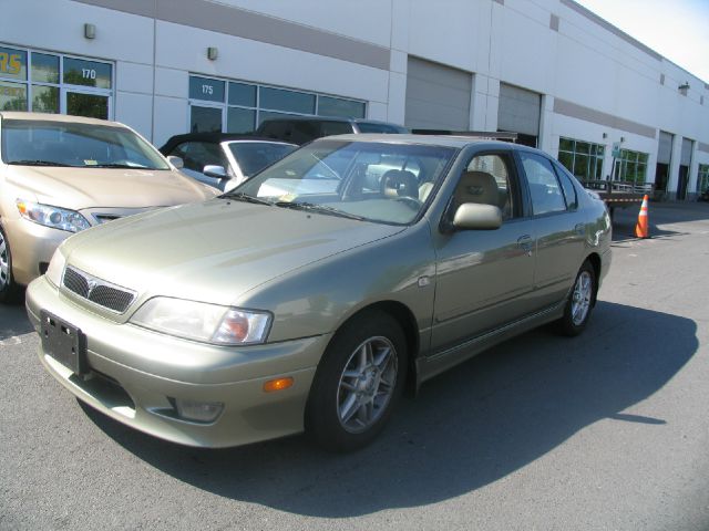 2001 Infiniti G20 Coupe