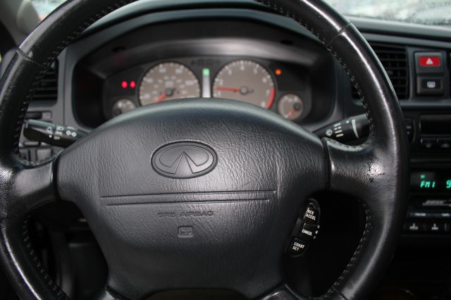 2001 Infiniti G20 Coupe