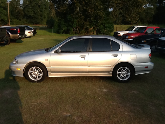 2002 Infiniti G20 Coupe