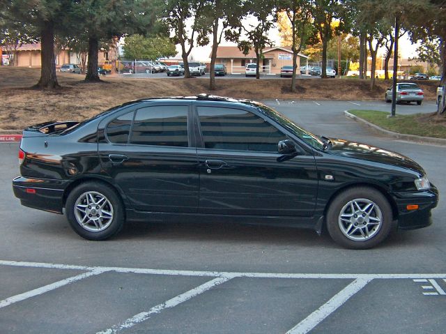 2002 Infiniti G20 Coupe