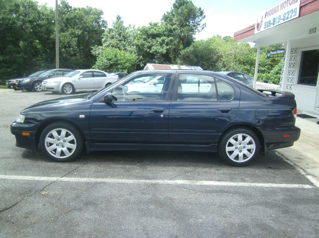 2002 Infiniti G20 Coupe