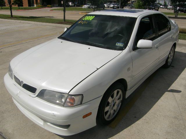 2002 Infiniti G20 Coupe