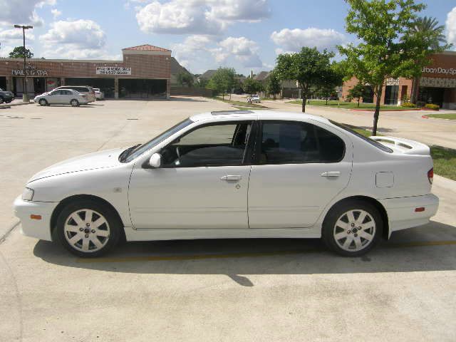 2002 Infiniti G20 Coupe