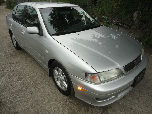 2002 Infiniti G20 Coupe