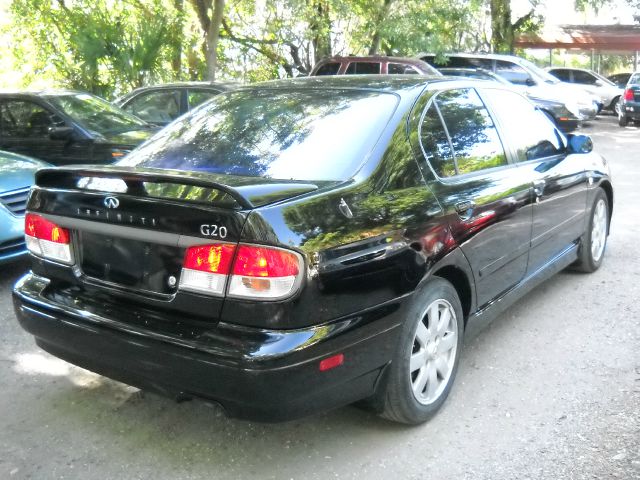 2002 Infiniti G20 Coupe