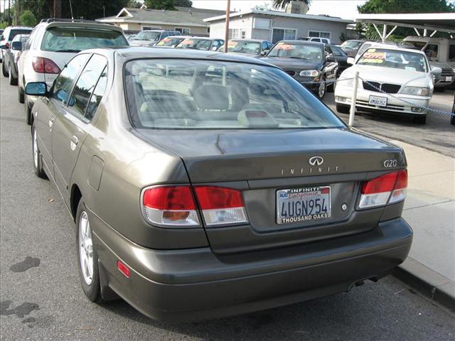 2002 Infiniti G20 Coupe