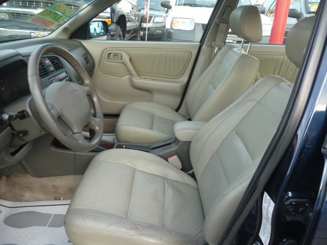 2002 Infiniti G20 Base