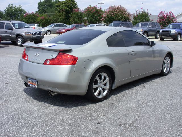 2003 Infiniti G35 XB - ONE Owner