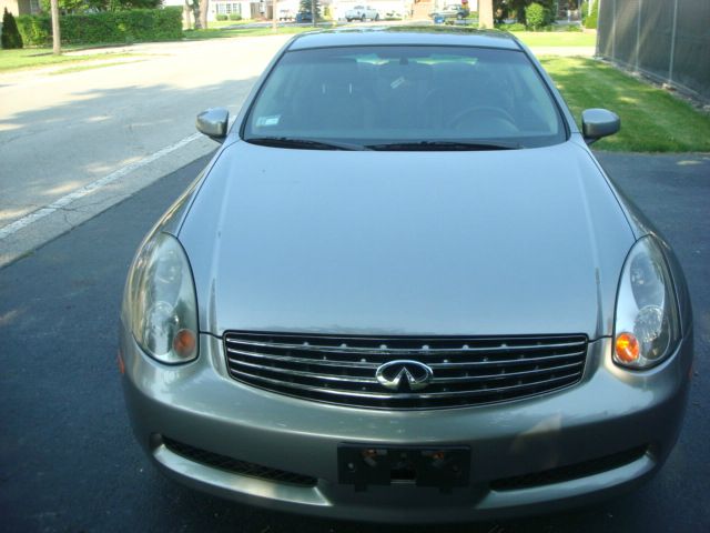 2003 Infiniti G35 XB - ONE Owner