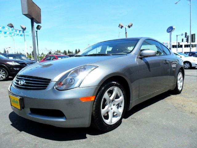 2003 Infiniti G35 XB - ONE Owner