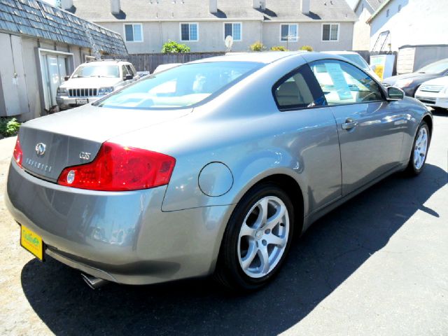 2003 Infiniti G35 XB - ONE Owner