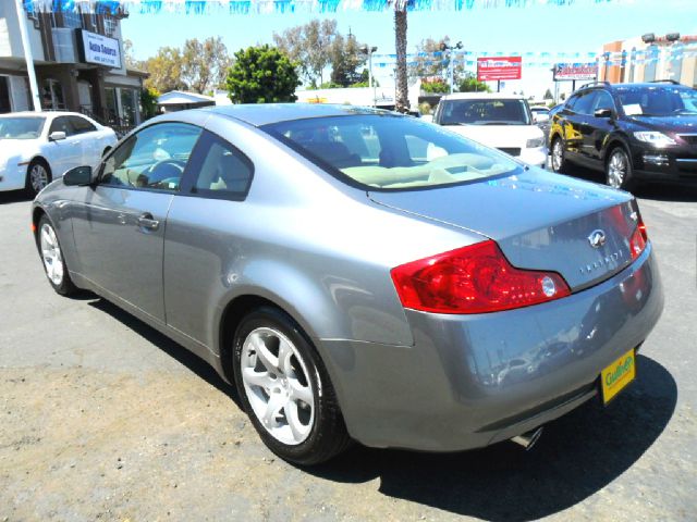 2003 Infiniti G35 XB - ONE Owner