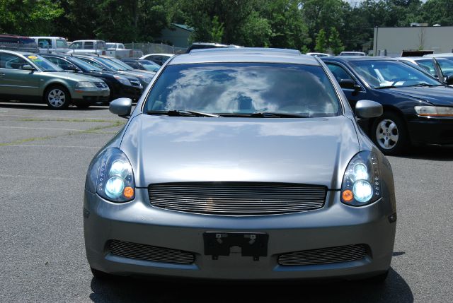 2003 Infiniti G35 XL 12-passenger