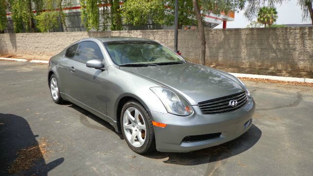 2003 Infiniti G35 XB - ONE Owner