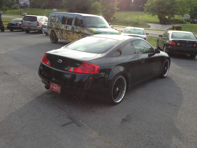 2003 Infiniti G35 XB - ONE Owner