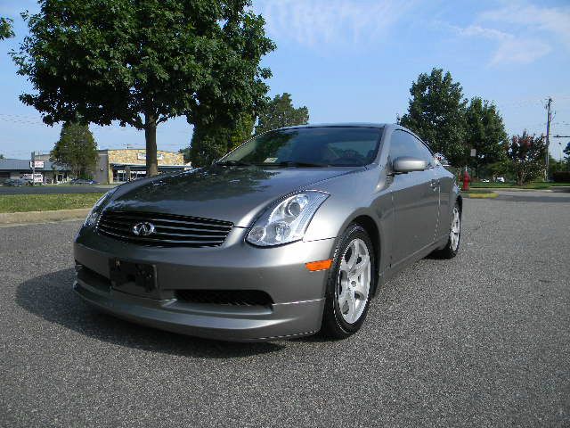 2003 Infiniti G35 XB - ONE Owner