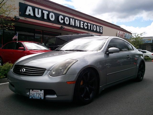 2003 Infiniti G35 XB - ONE Owner