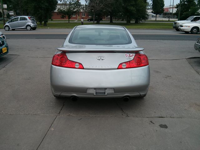 2004 Infiniti G35 XB - ONE Owner