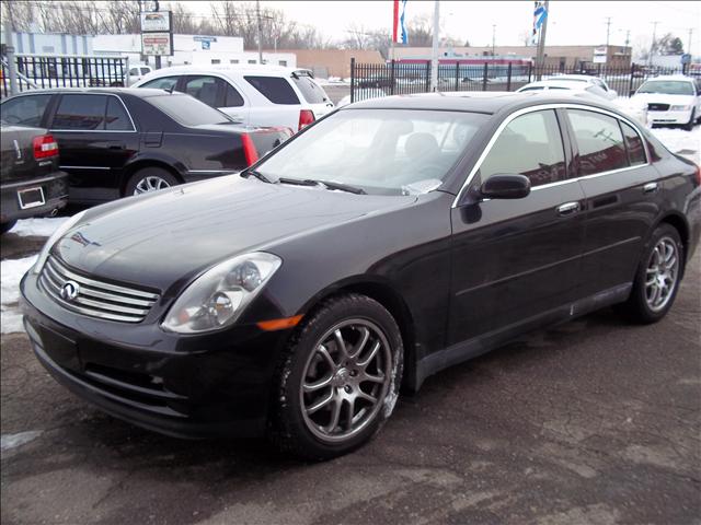 2004 Infiniti G35 Base