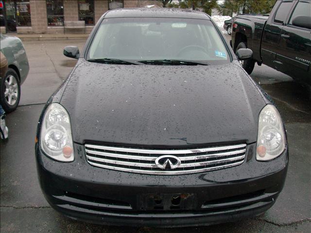 2004 Infiniti G35 Base