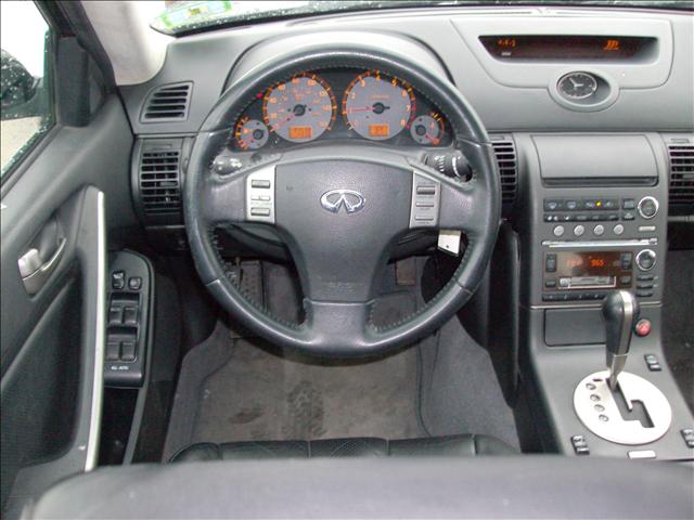 2004 Infiniti G35 Base