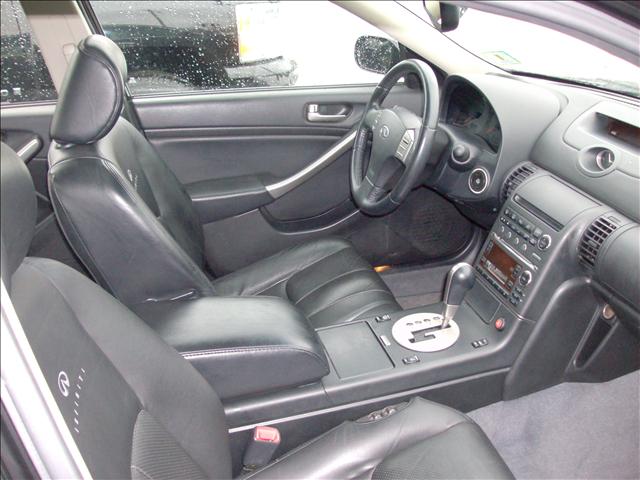 2004 Infiniti G35 Base