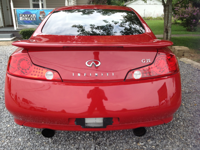 2004 Infiniti G35 XL 12-passenger