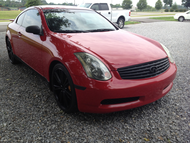 2004 Infiniti G35 XL 12-passenger