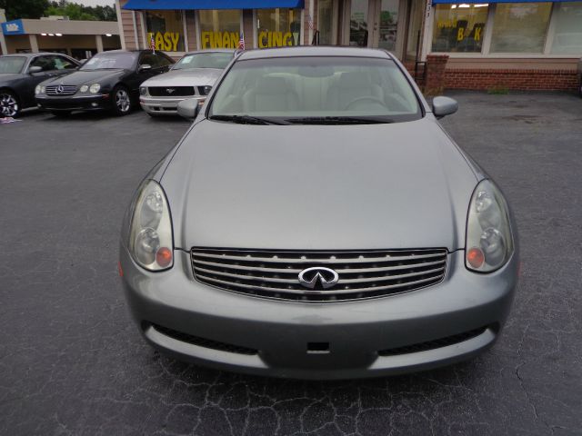 2004 Infiniti G35 XB - ONE Owner