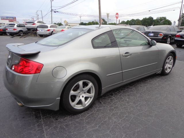 2004 Infiniti G35 XB - ONE Owner