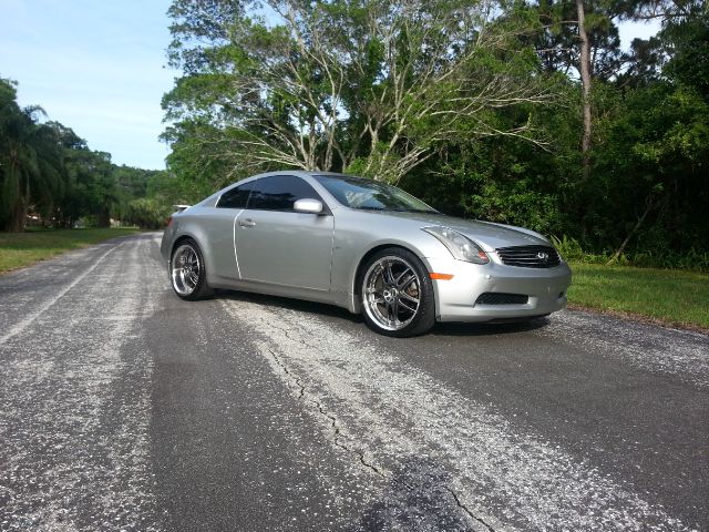 2004 Infiniti G35 XB - ONE Owner