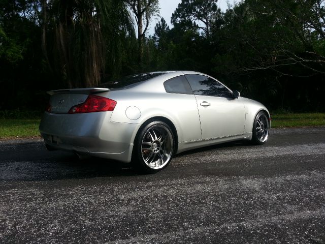 2004 Infiniti G35 XB - ONE Owner