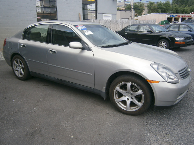 2004 Infiniti G35 5DR WGN FWD AT