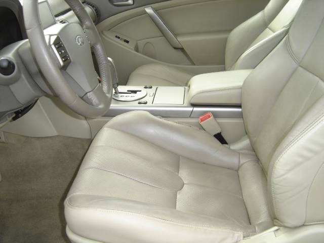 2004 Infiniti G35 Base