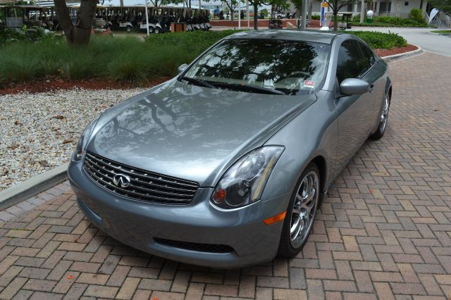 2004 Infiniti G35 XB - ONE Owner