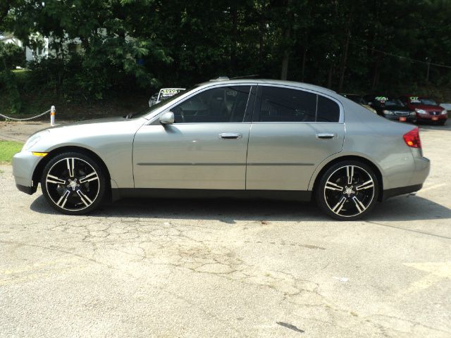 2004 Infiniti G35 5DR WGN FWD AT