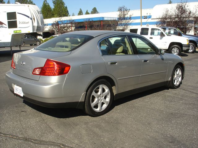 2004 Infiniti G35 5DR WGN FWD AT