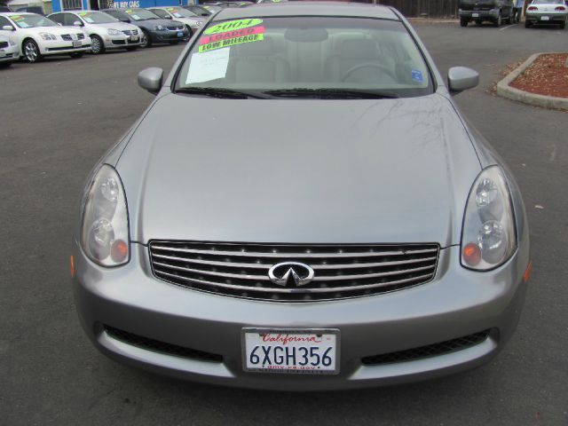 2004 Infiniti G35 XB - ONE Owner